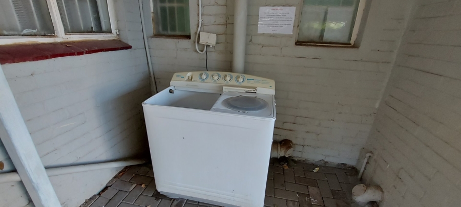 13 Bedroom Property for Sale in Brandwag Free State